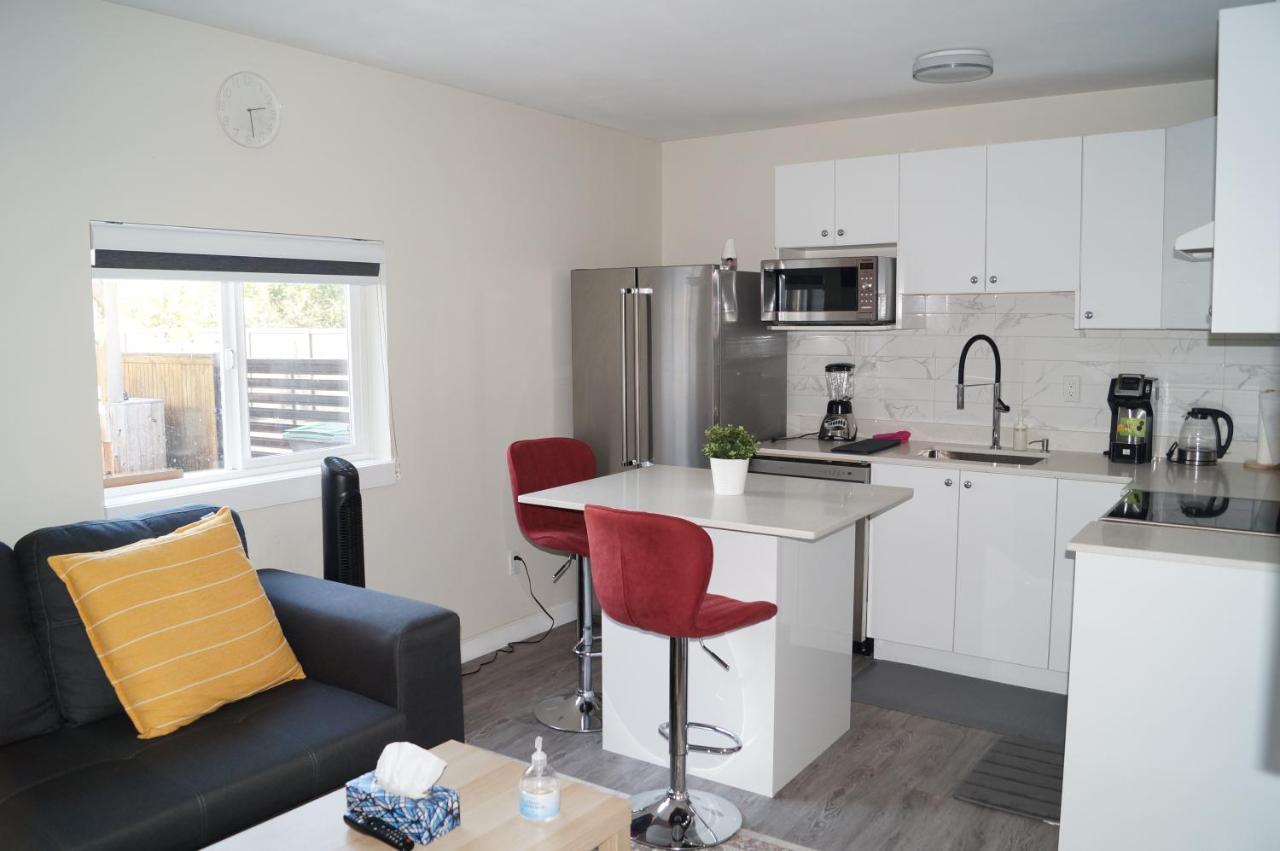 Ground Level One Bedroom Suite サレー エクステリア 写真